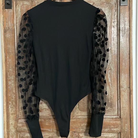 NWOT Shein Ribbed Black Bodysuit with Sheer Polka Dot Sleeves Size L - Picture 2 of 7